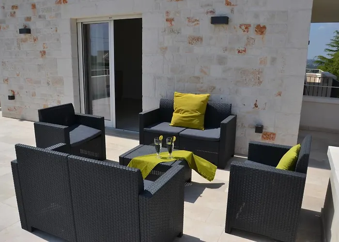 Aurora Apartment - Villaggio Di Mary